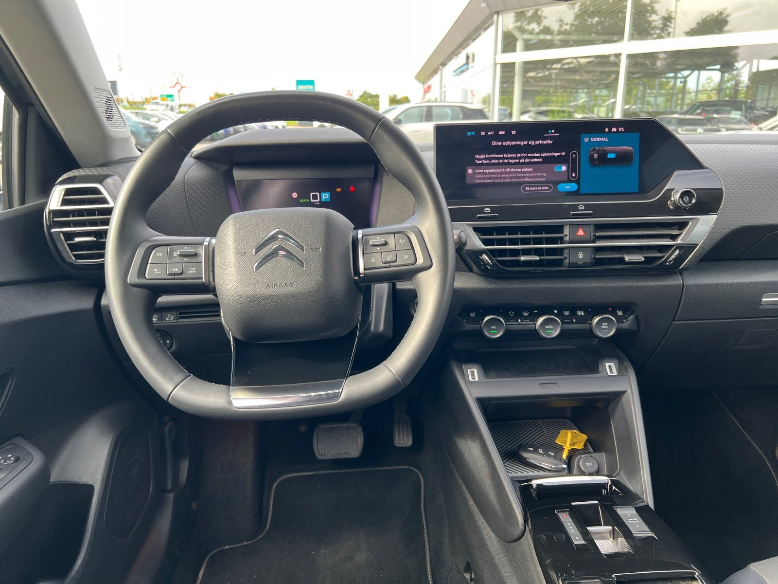 Sort Citroën ë-C4 X fra 2023