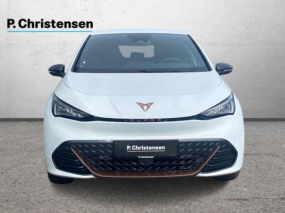 Hvid Cupra Born fra 2023