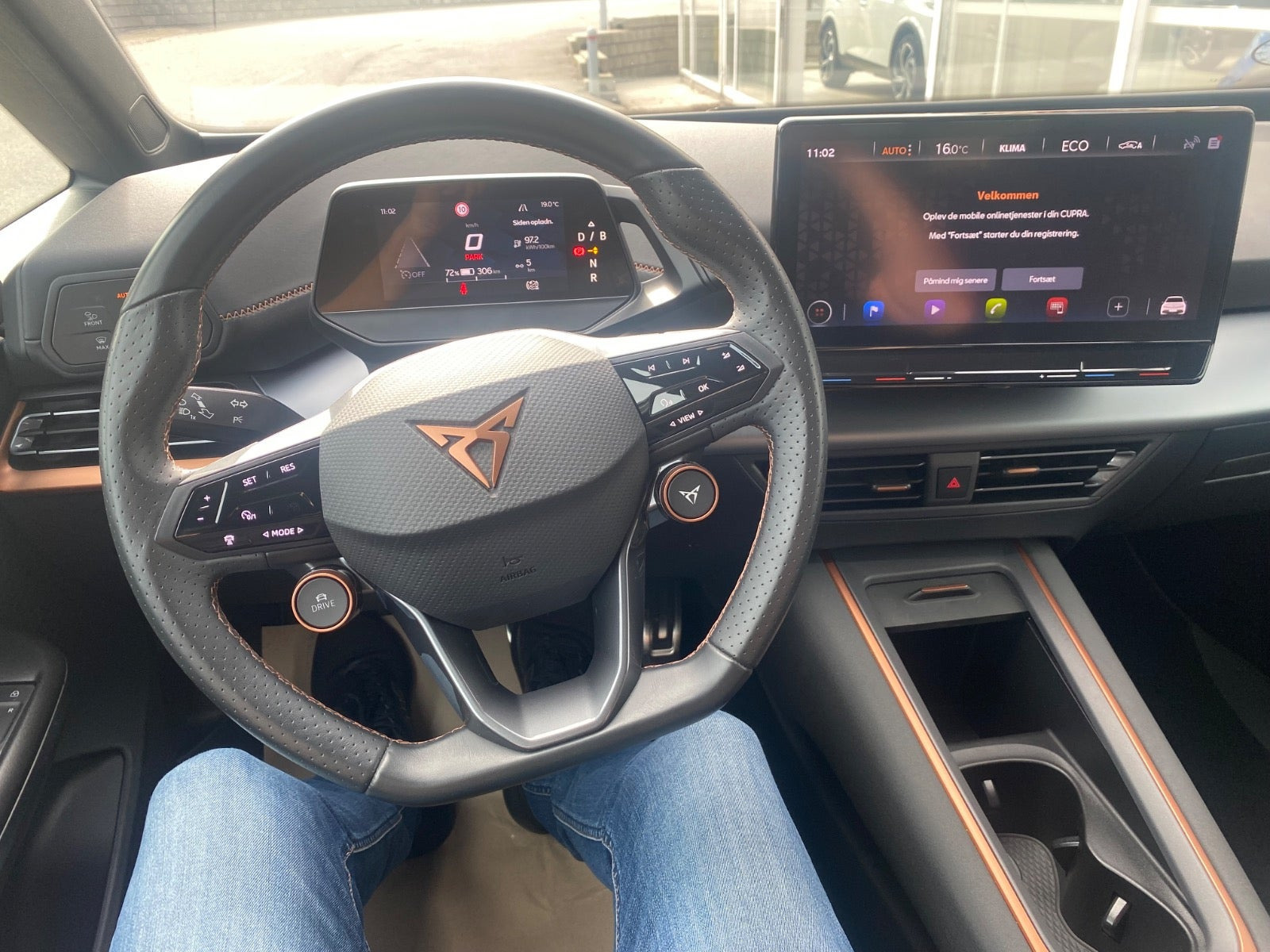 Hvid Cupra Born fra 2023