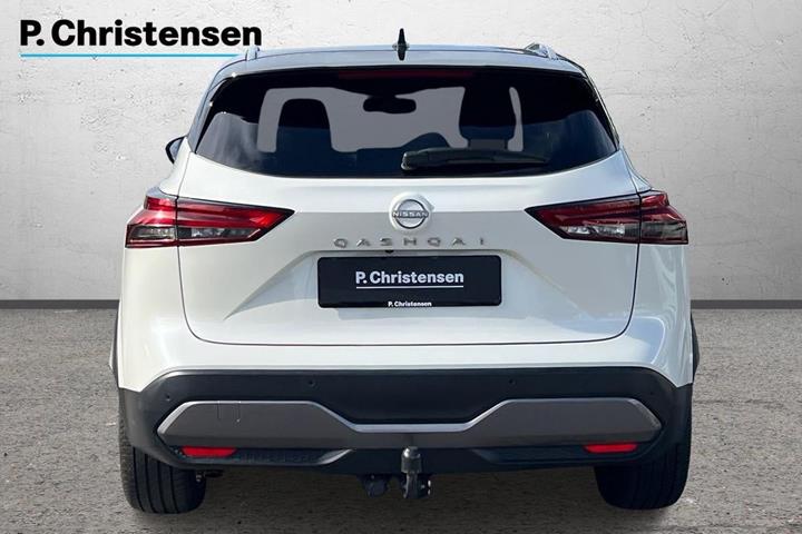 Hvid Nissan Qashqai fra 2022