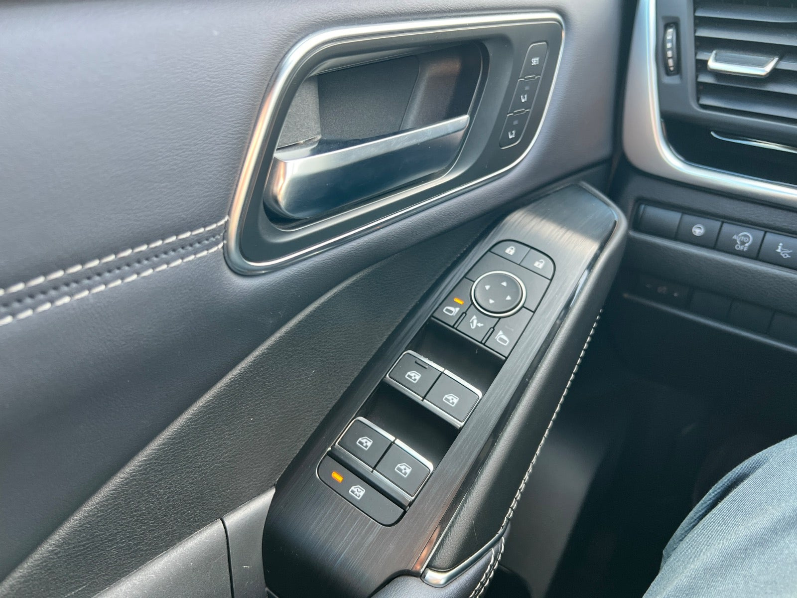 Hvid Nissan Qashqai fra 2022