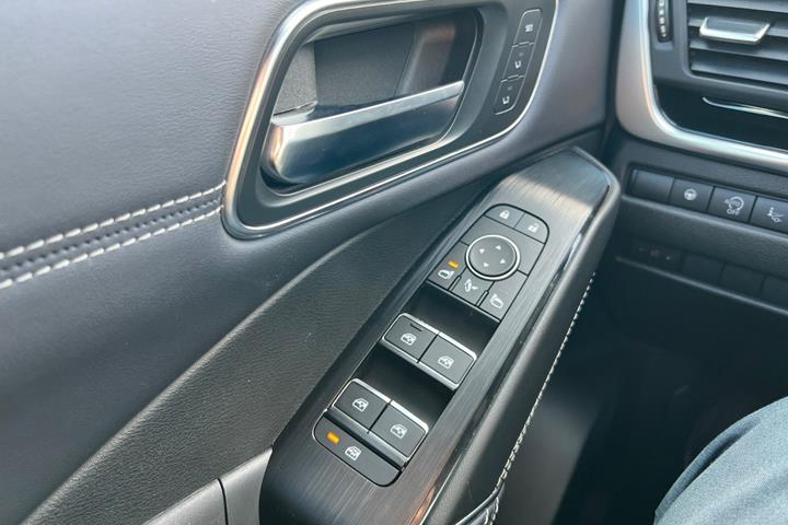 Hvid Nissan Qashqai fra 2022