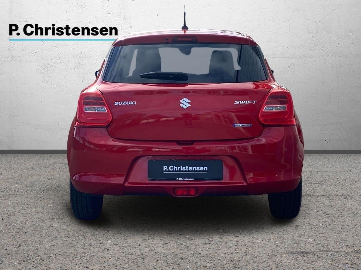 Rød Suzuki Swift fra 2020