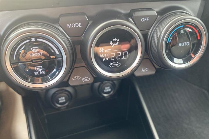 Rød Suzuki Swift fra 2020