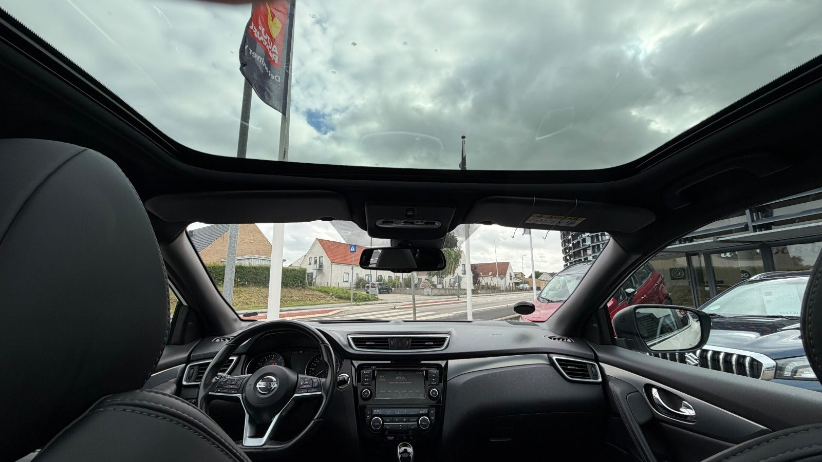 Hvid Nissan Qashqai fra 2019