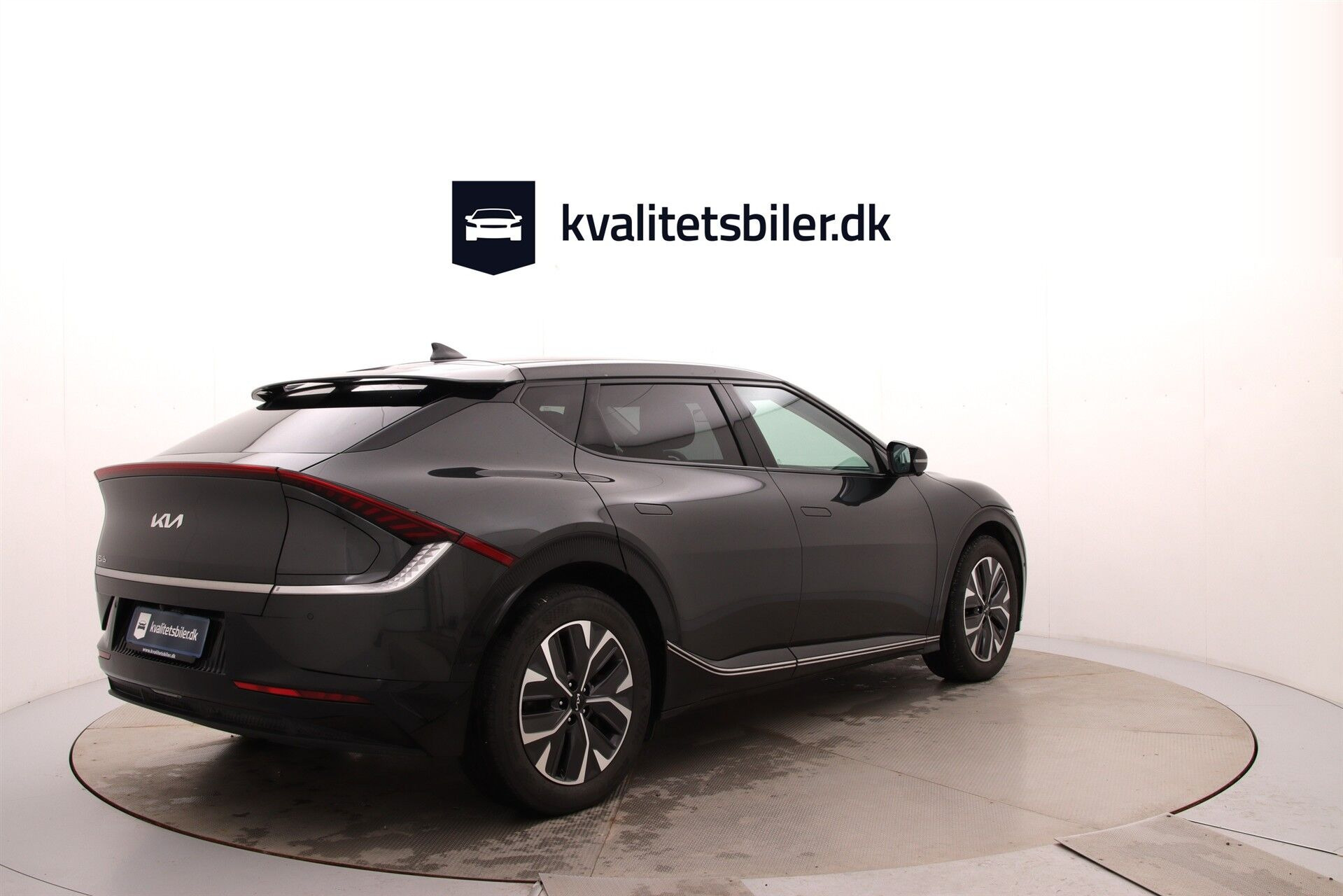 Grå Kia EV6 fra 2024