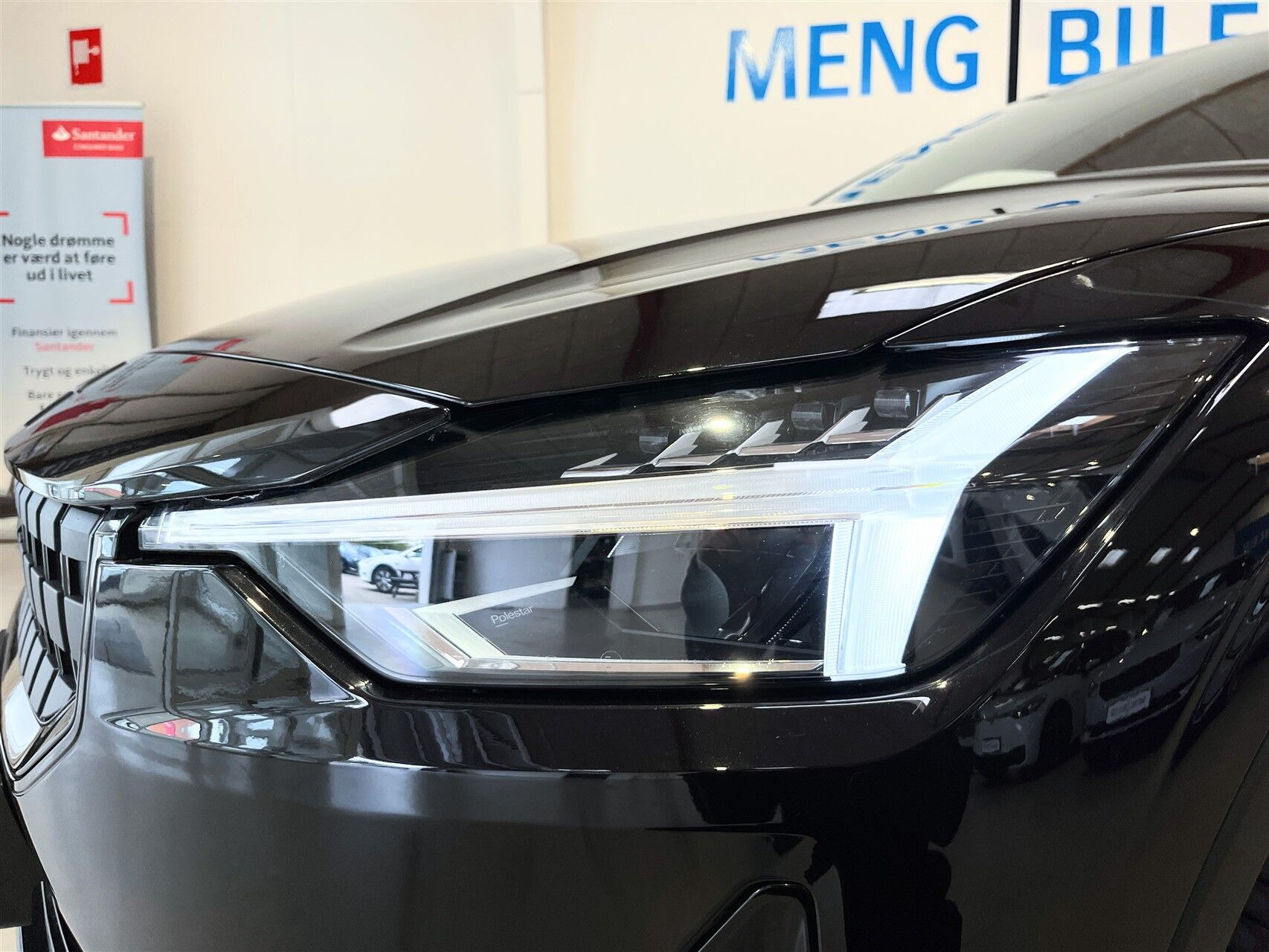 Sort Polestar 2 fra 2023