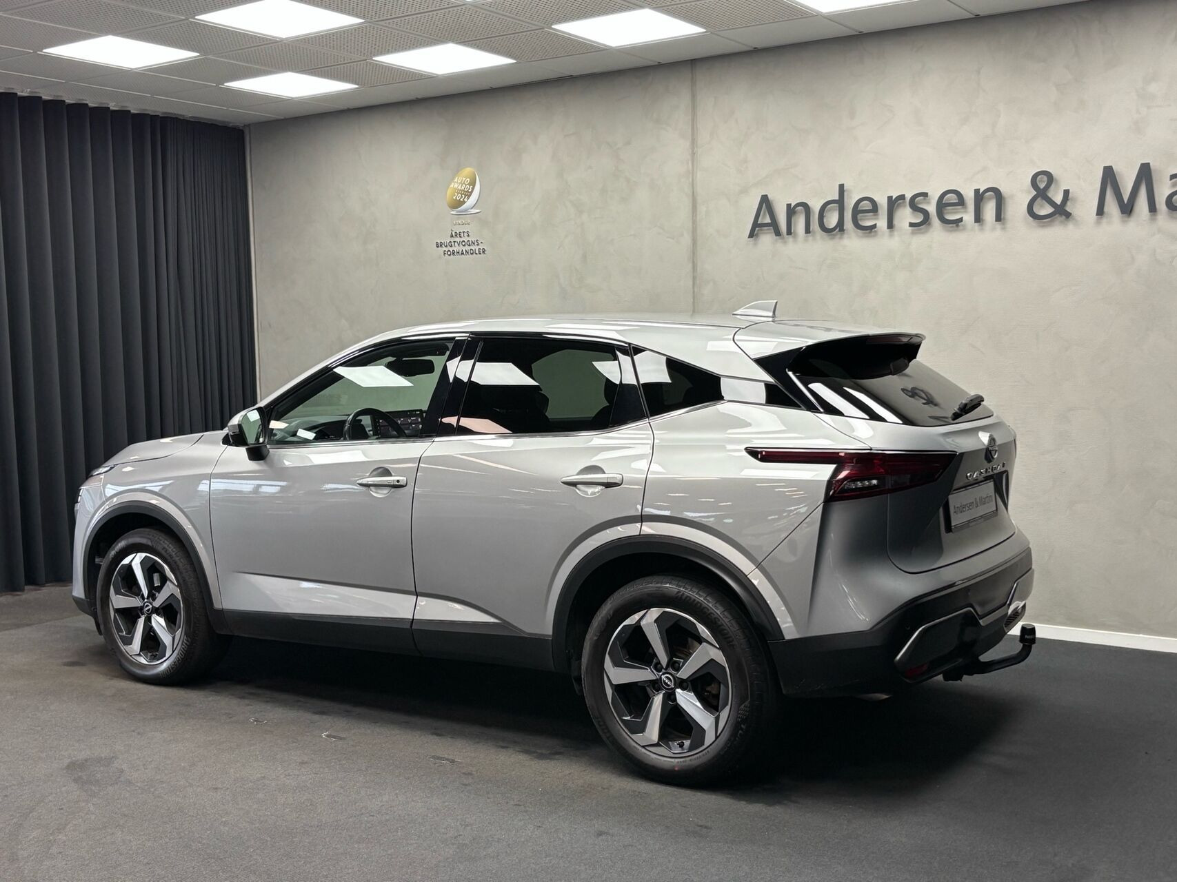 Sølv Nissan Qashqai fra 2023