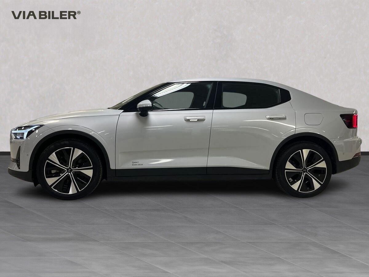 Sølv Polestar 2 fra 2023