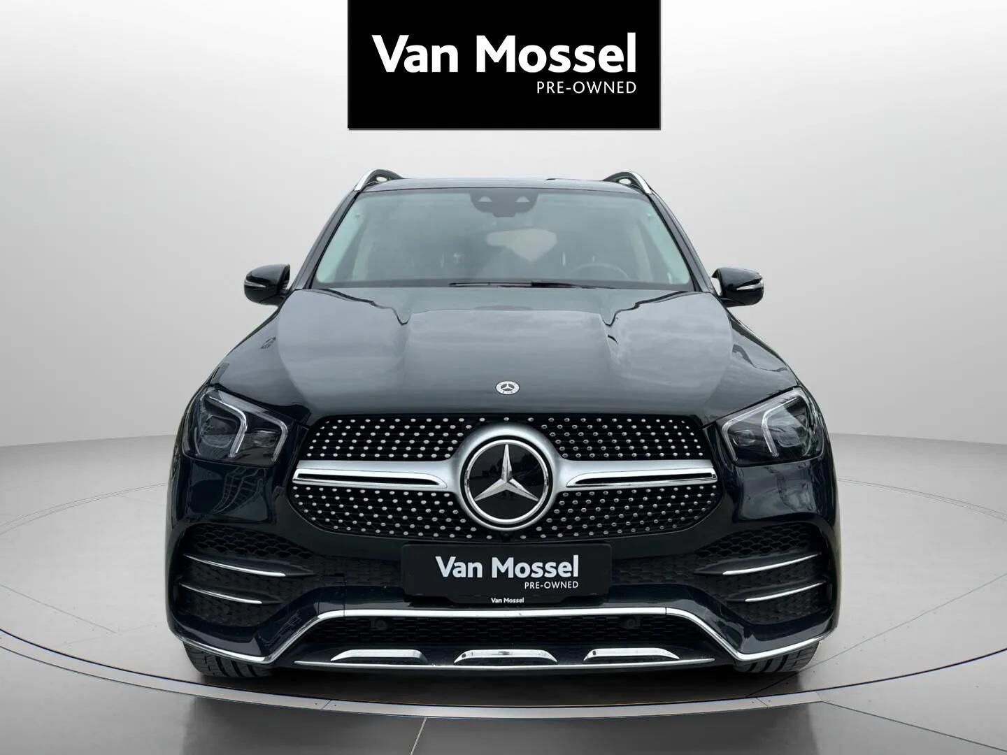 Grøn Mercedes GLE350 e fra 2021