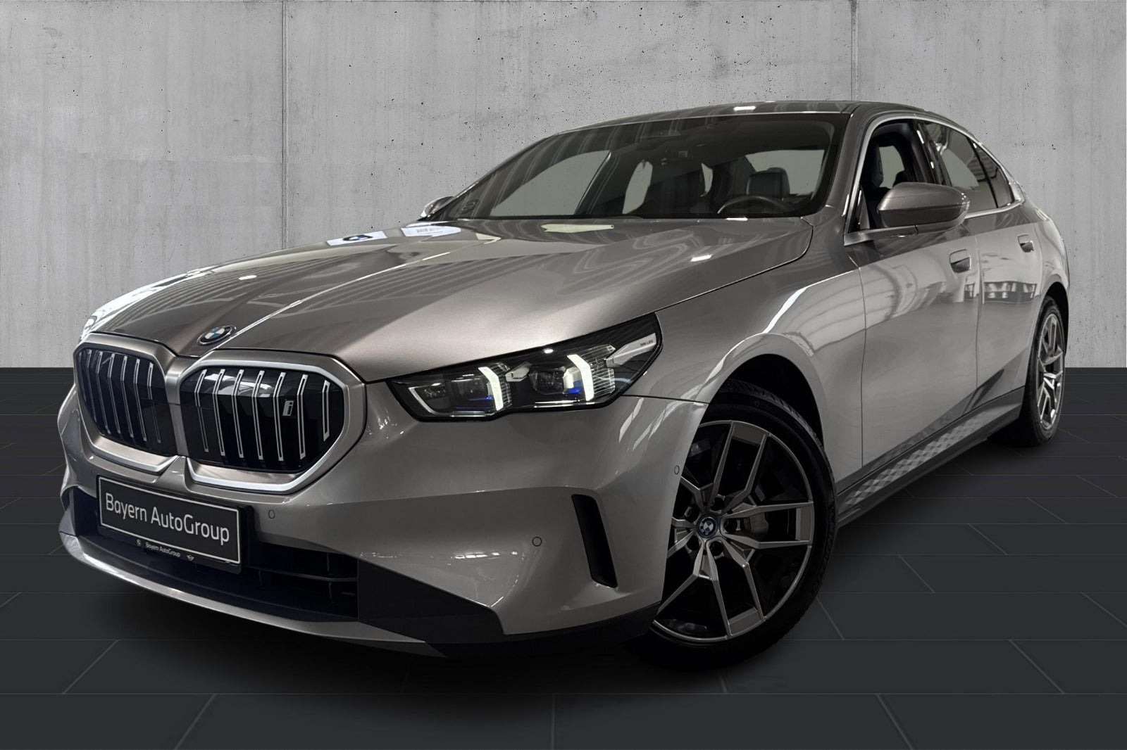 BMW i5 eDrive40 Sport Line