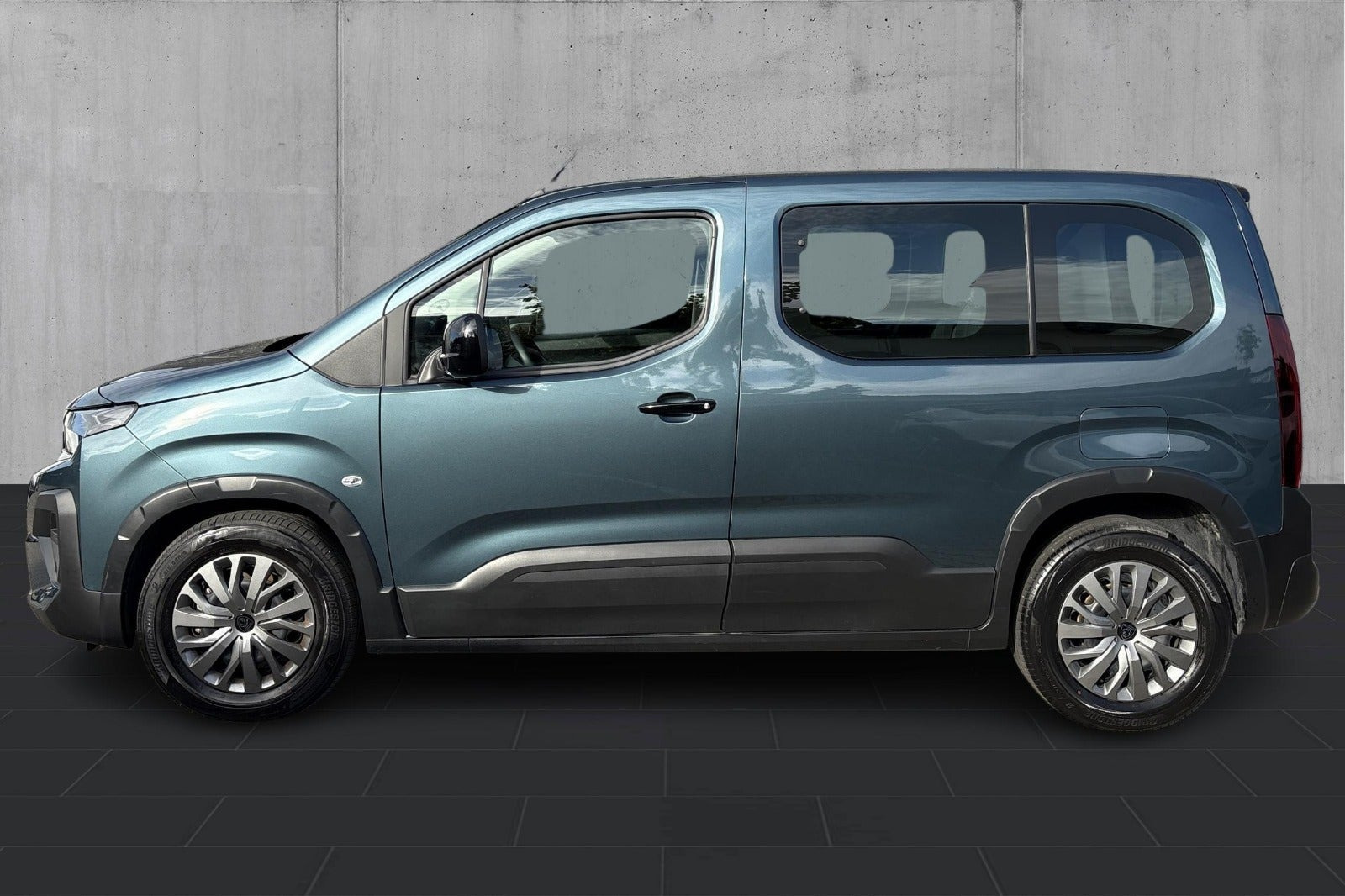 undefined Peugeot e-Rifter fra 2025