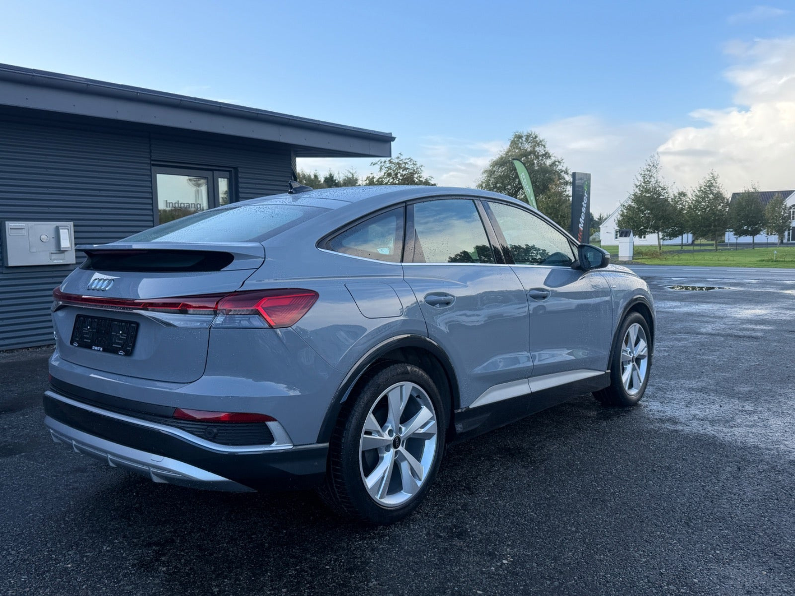 undefined Audi Q4 e-tron fra 2024