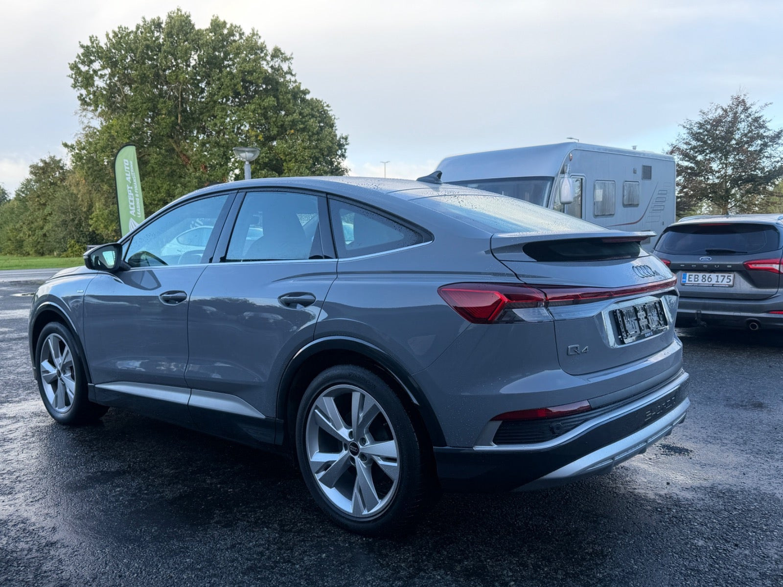 undefined Audi Q4 e-tron fra 2024