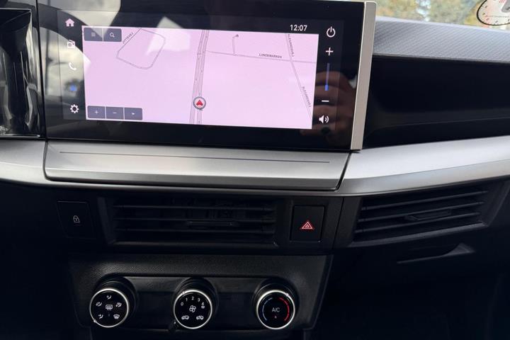 Sort Opel Frontera fra 2025