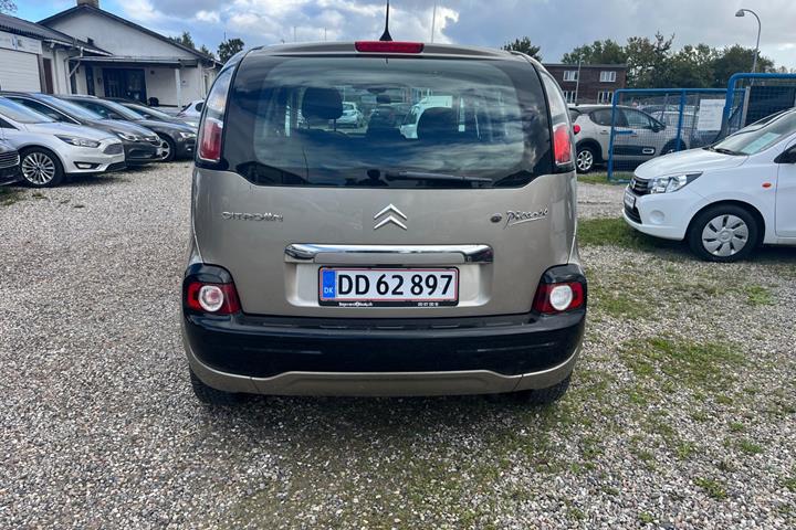 Beige Citroën C3 Picasso fra 2010