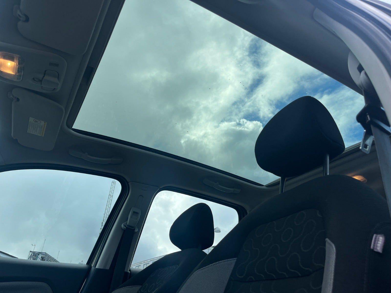 Beige Citroën C3 Picasso fra 2010