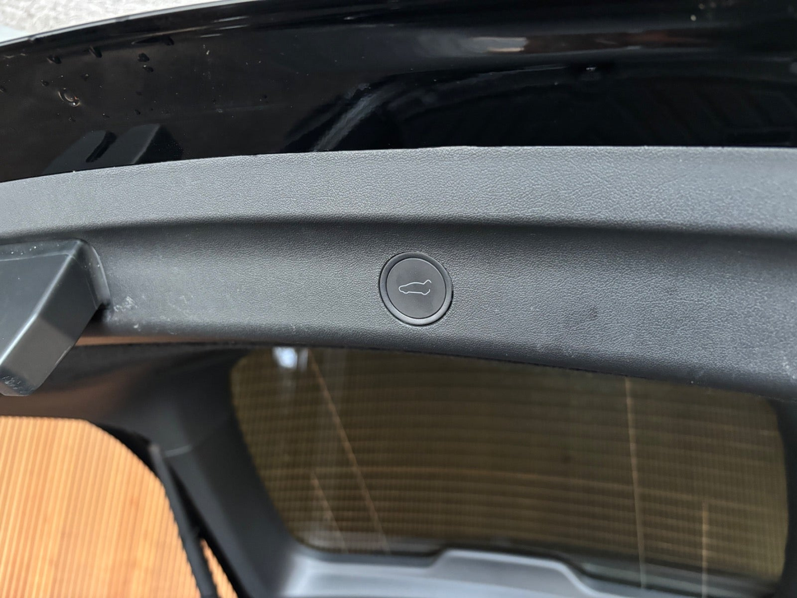 undefined Tesla Model Y fra 2023