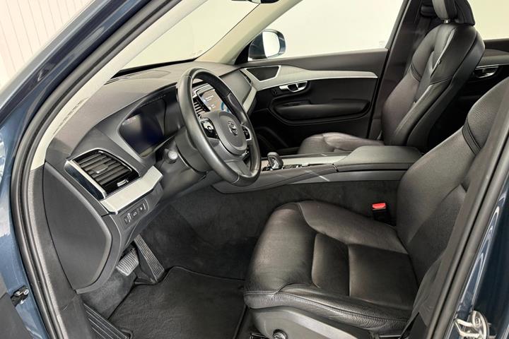 Blå Volvo XC90 fra 2022