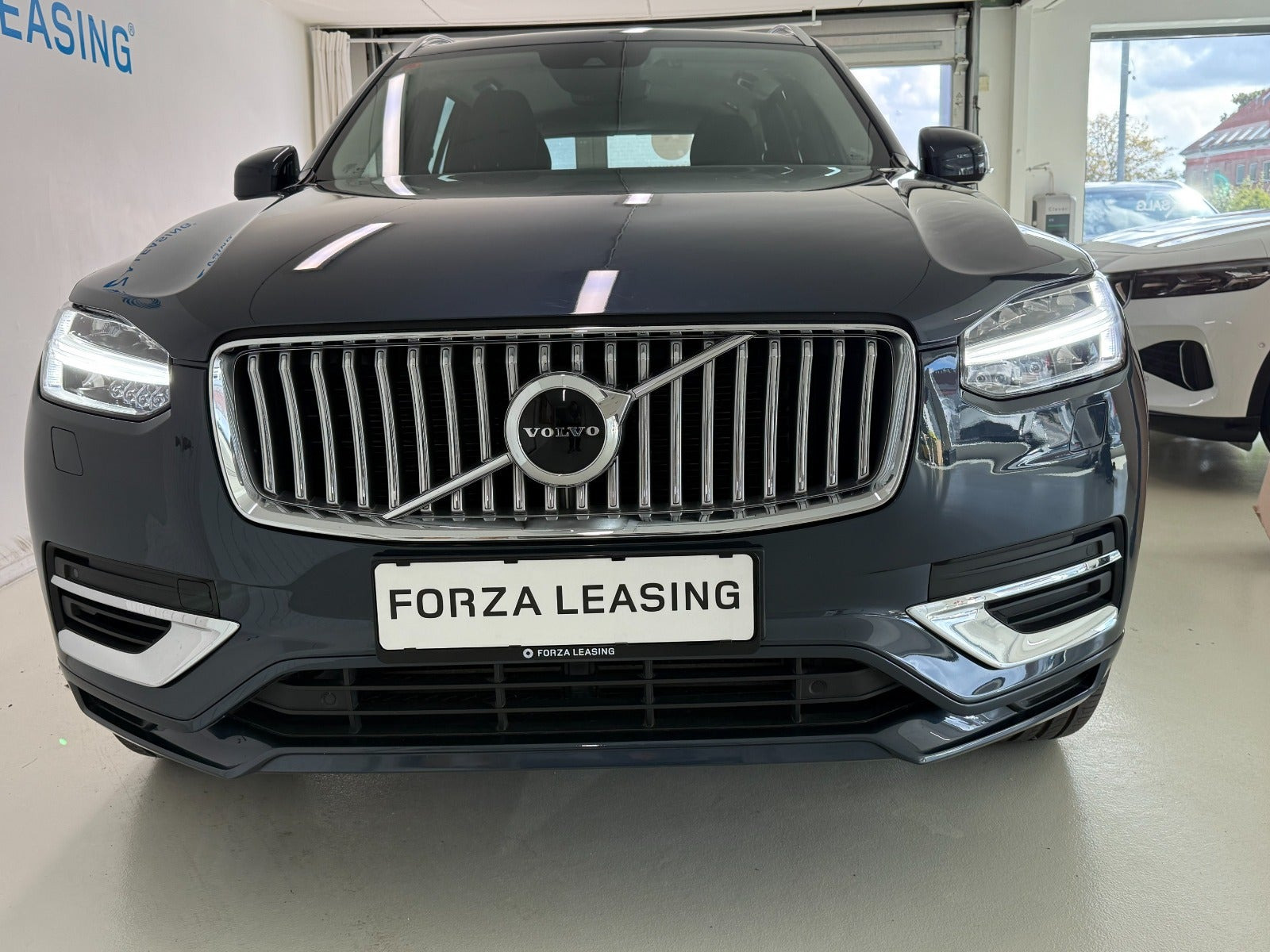 Blå Volvo XC90 fra 2022