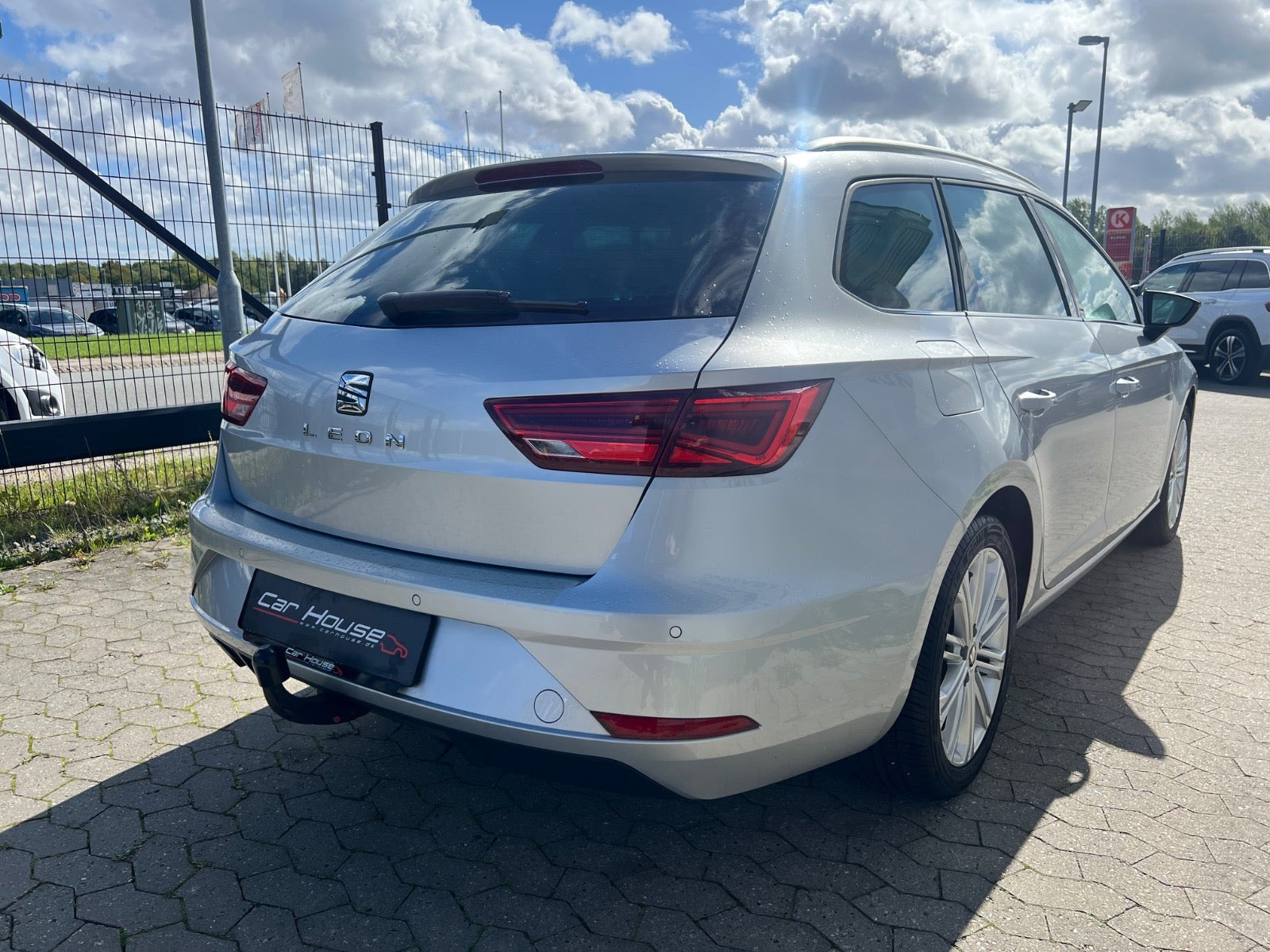Sølv Seat Leon fra 2017