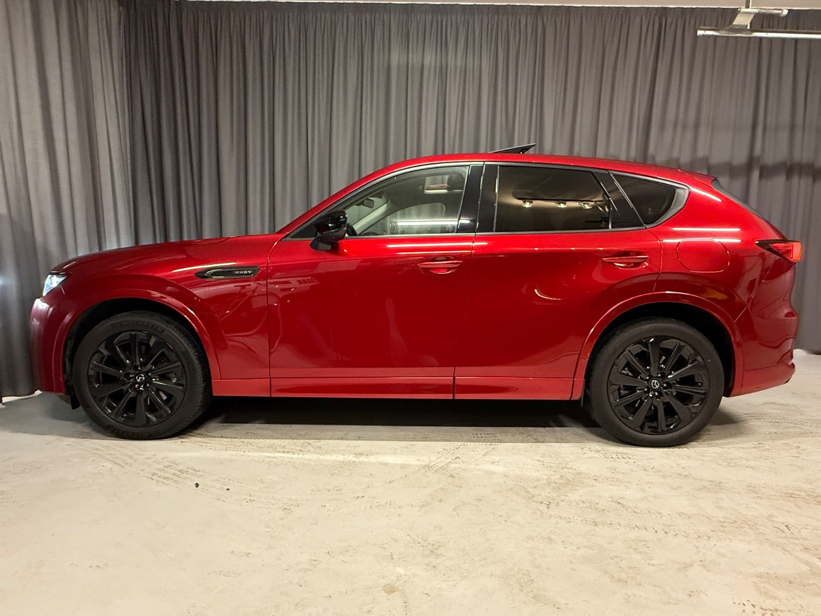 Rød Mazda CX-60 fra 2022