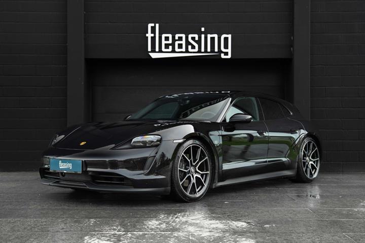Sort Porsche Taycan fra 2022