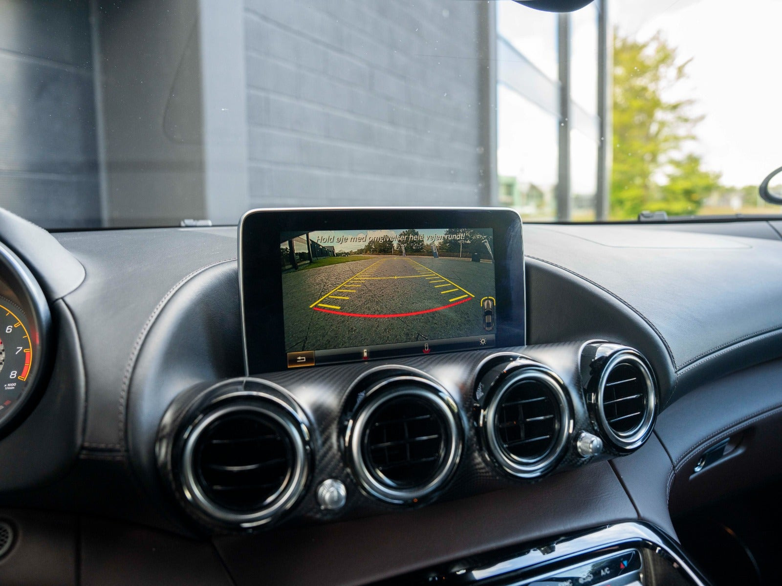 Grå Mercedes AMG GT S fra 2015