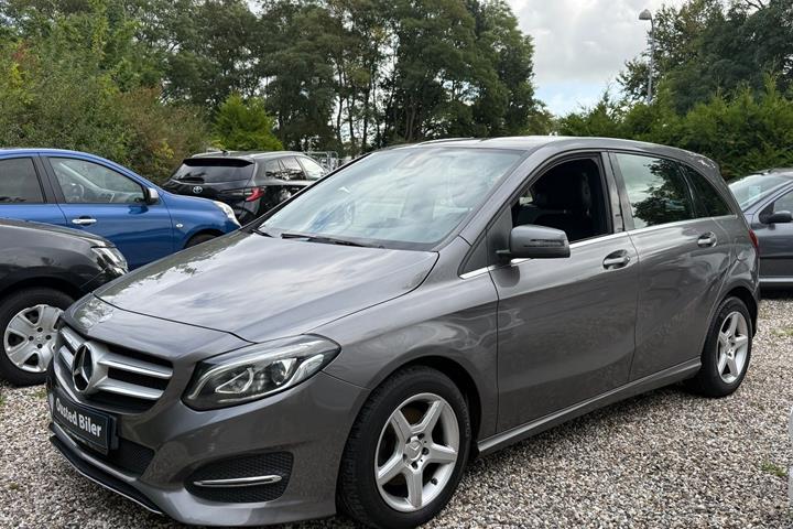 undefined Mercedes B200 fra 2015