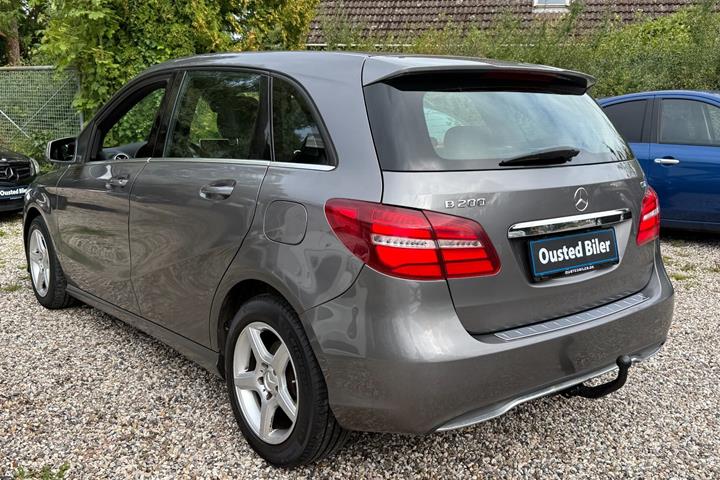 undefined Mercedes B200 fra 2015