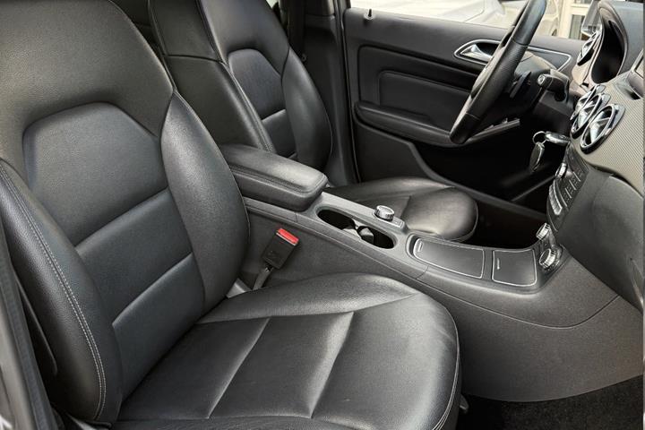 undefined Mercedes B200 fra 2015