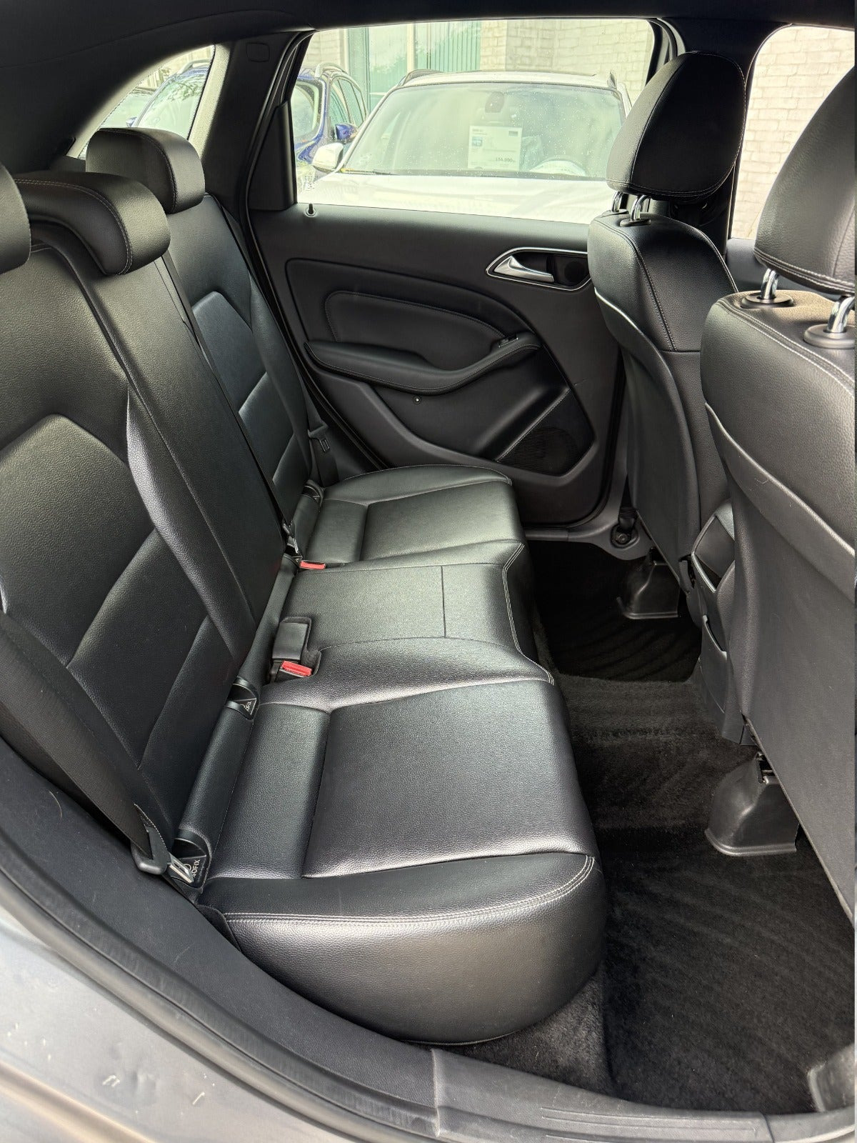 undefined Mercedes B200 fra 2015
