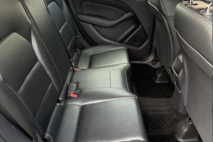 undefined Mercedes B200 fra 2015