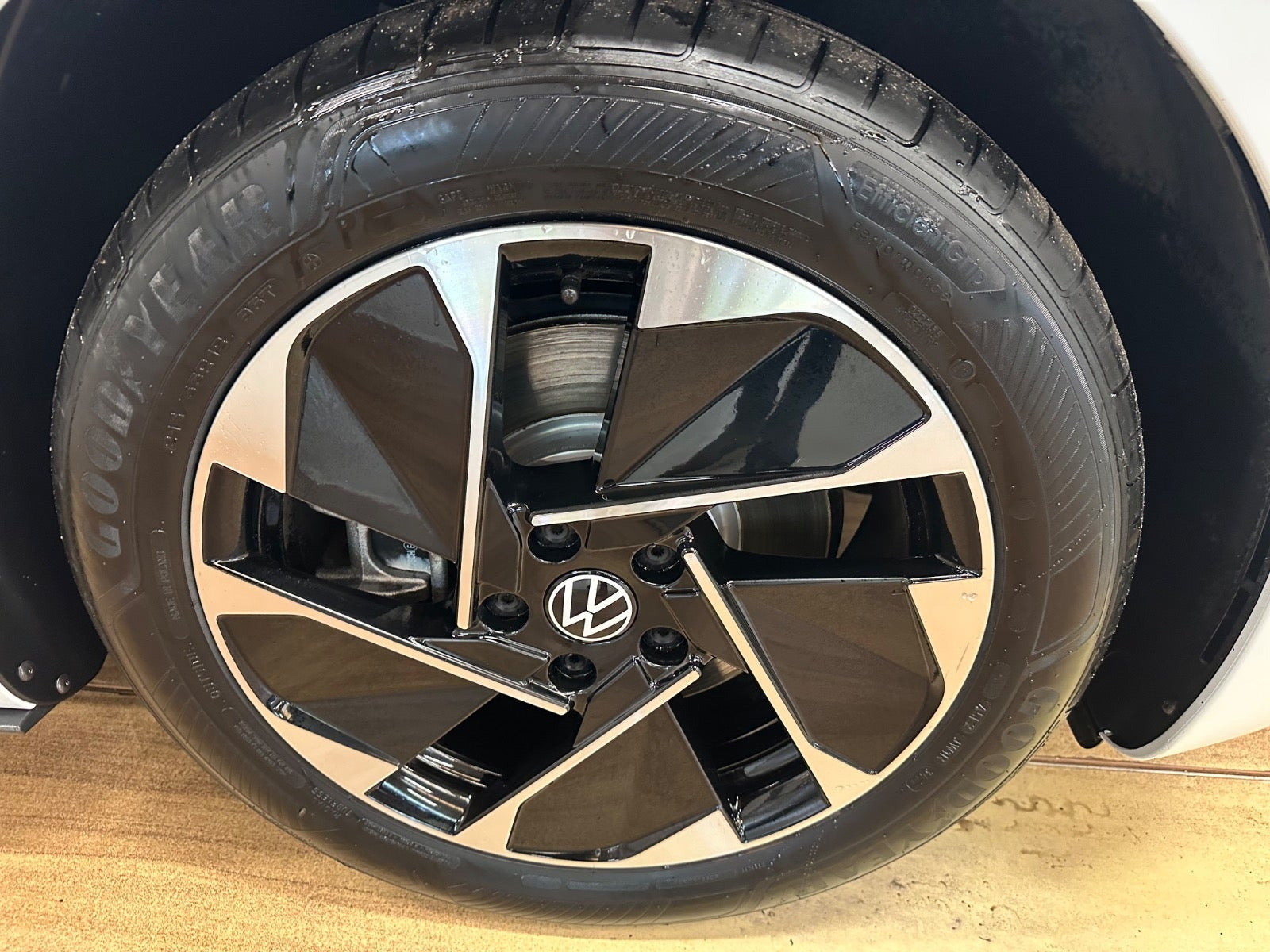 Grøn VW ID.3 fra 2023
