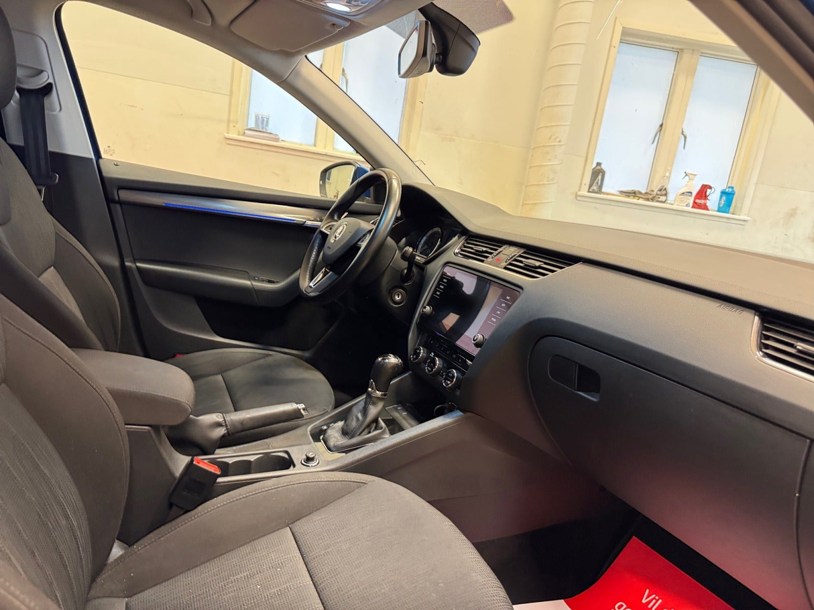 Blå Skoda Octavia fra 2020