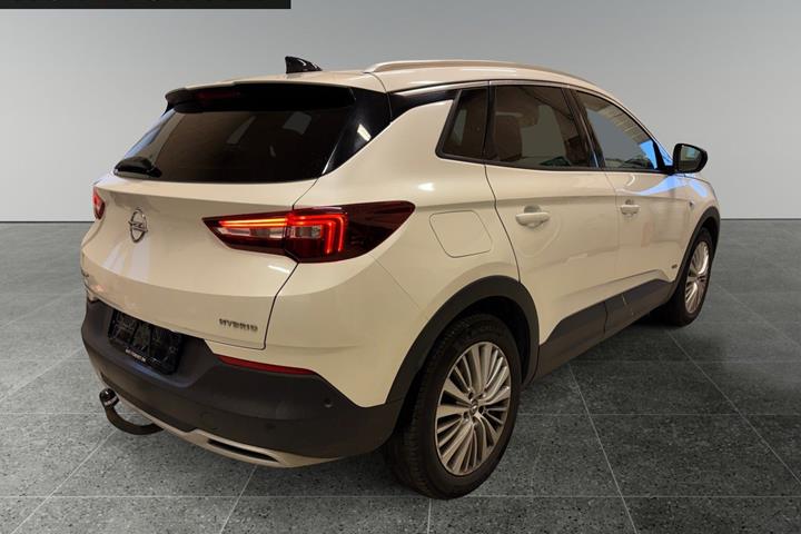Hvid Opel Grandland X fra 2020