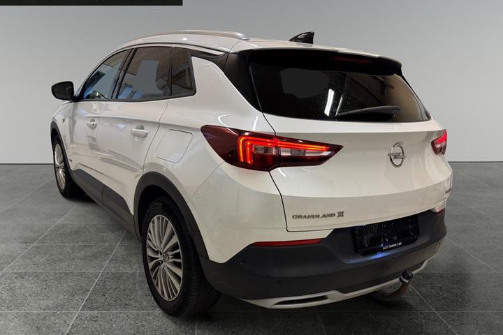 Hvid Opel Grandland X fra 2020