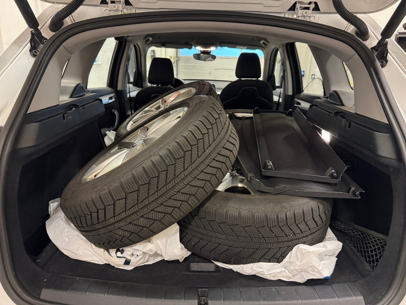 Hvid BMW X1 fra 2018