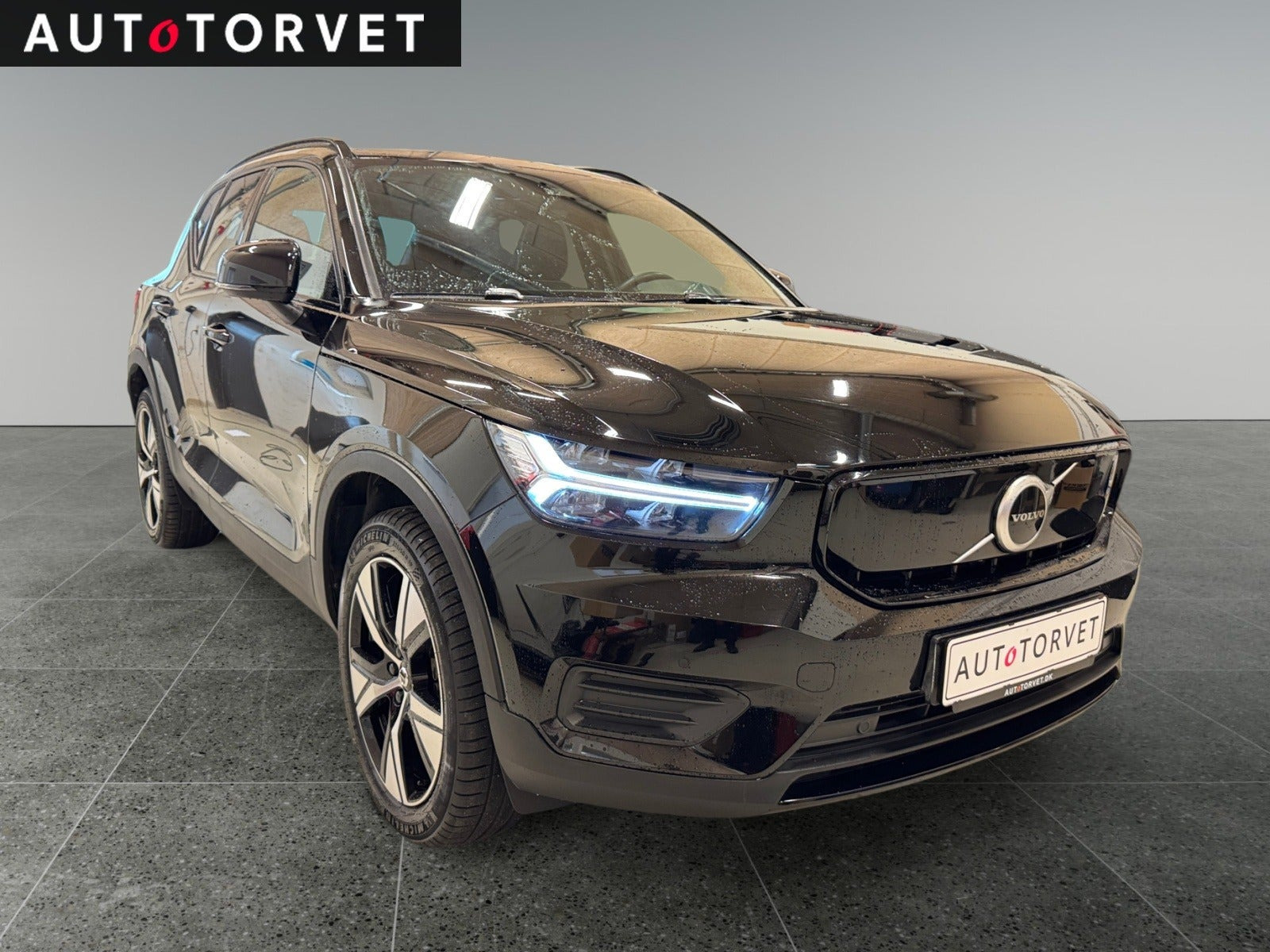 Sort Volvo XC40 fra 2022