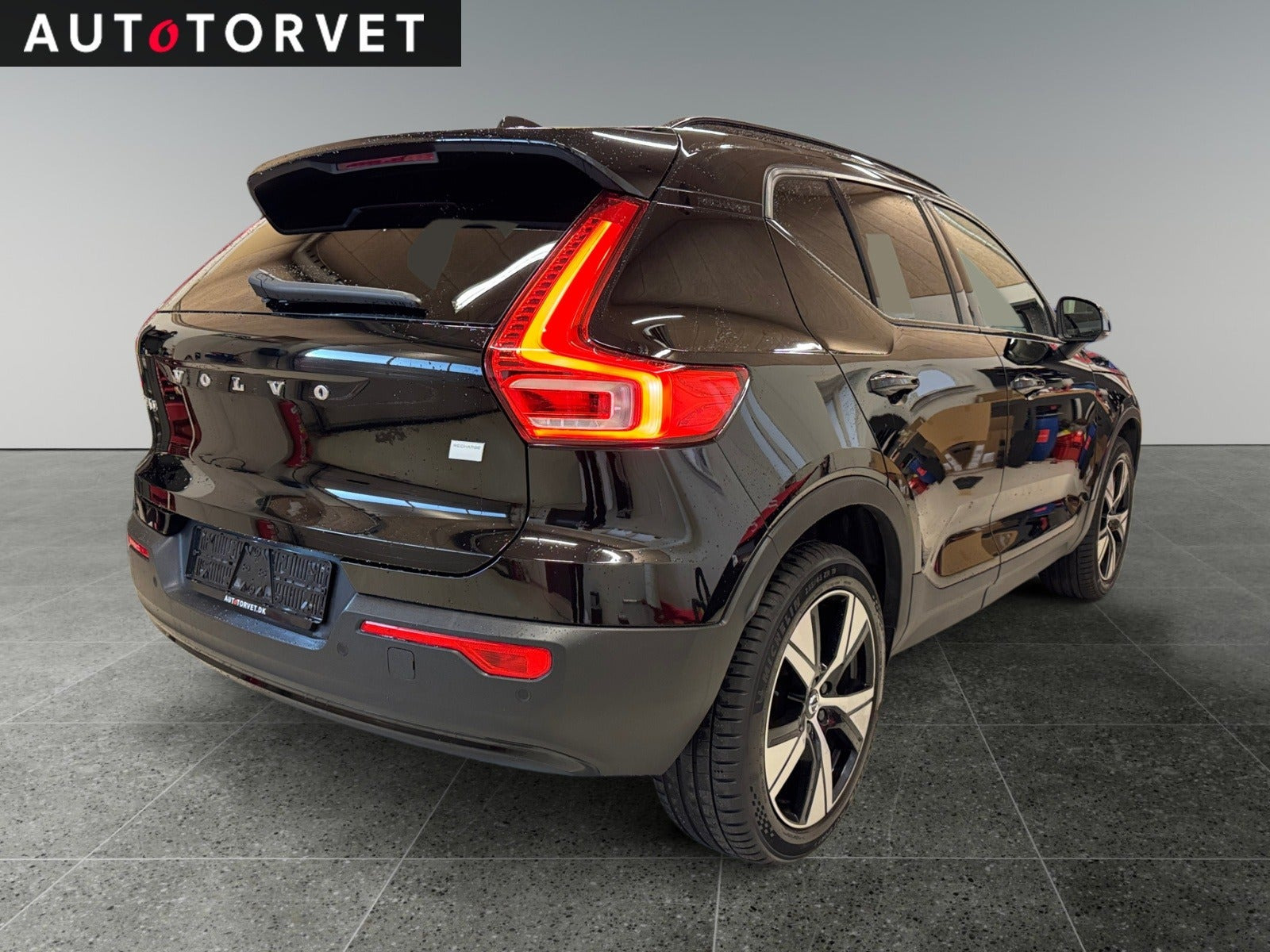Sort Volvo XC40 fra 2022