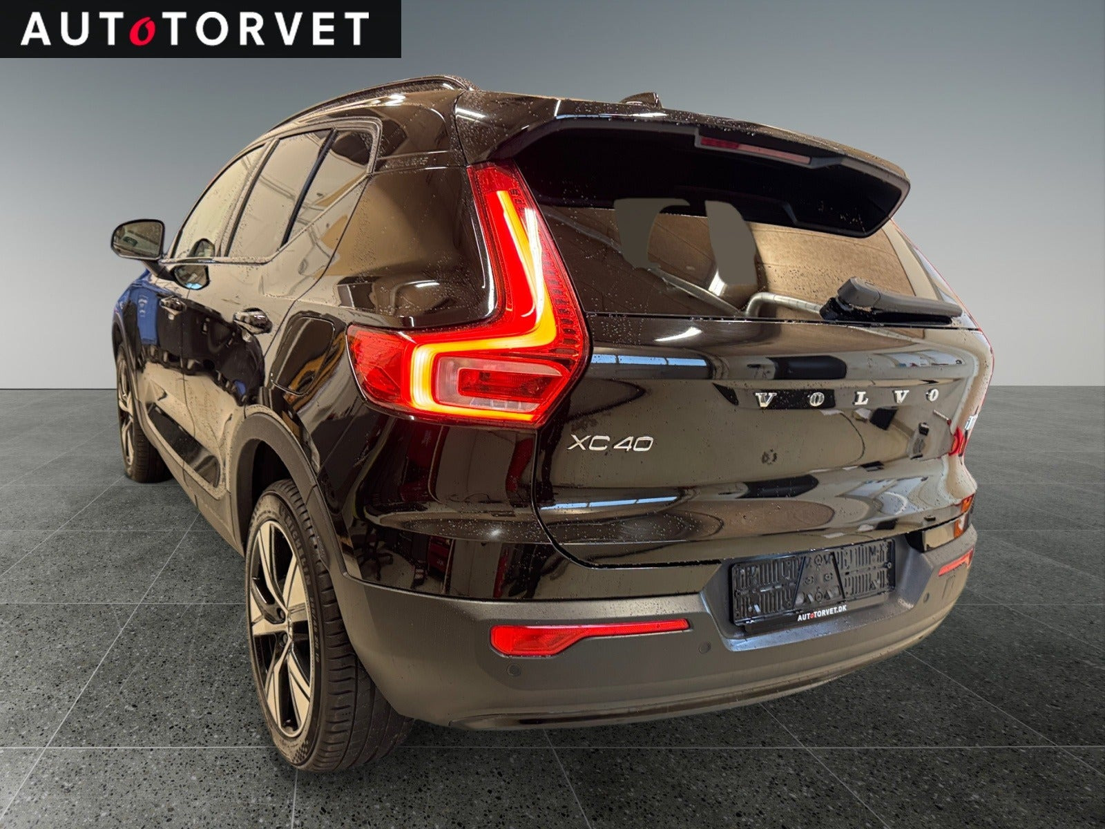 Sort Volvo XC40 fra 2022