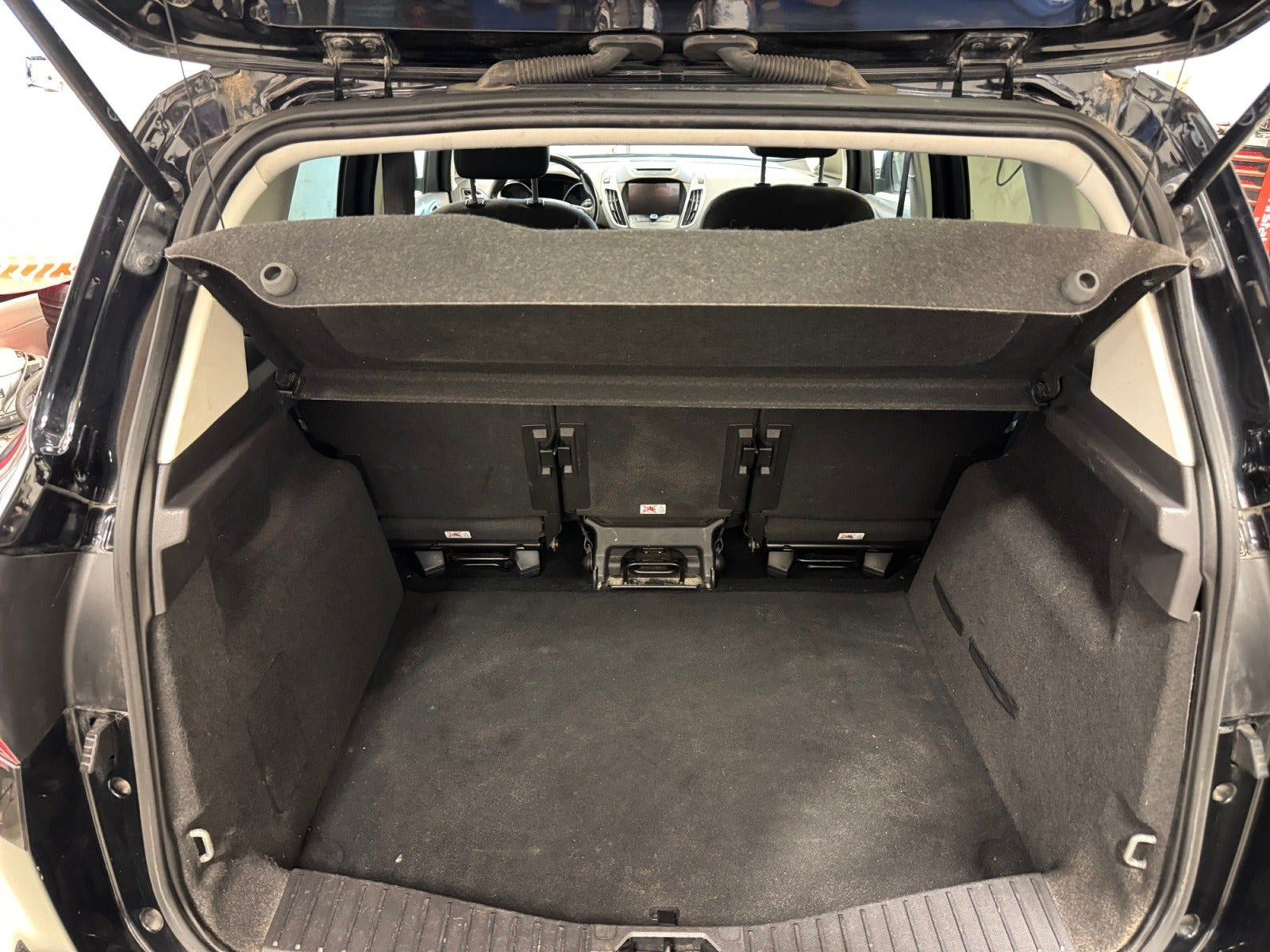 Sort Ford C-MAX fra 2017