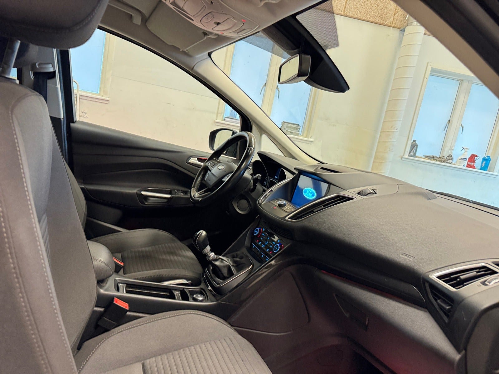Sort Ford C-MAX fra 2017