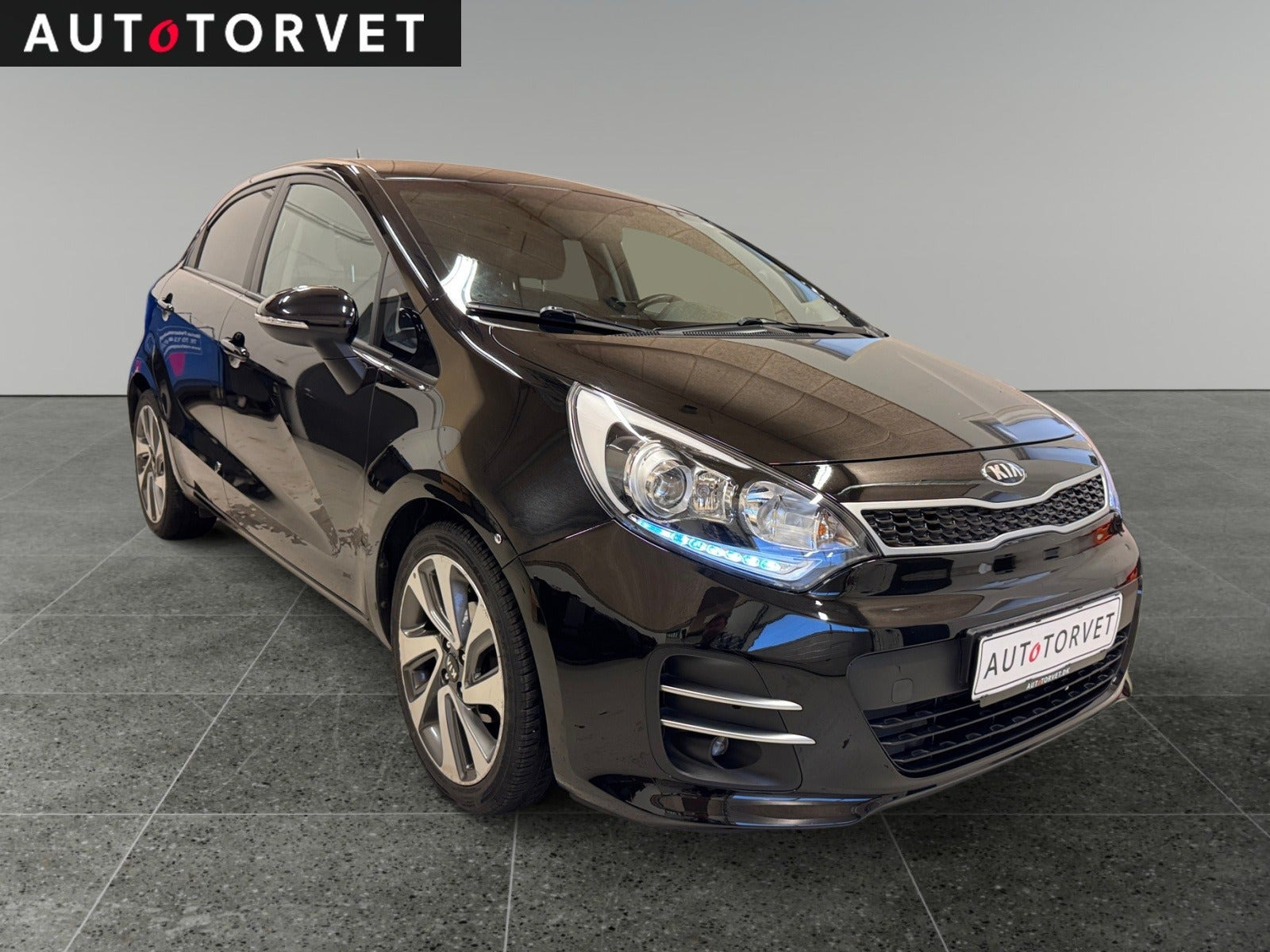 Sort Kia Rio fra 2016