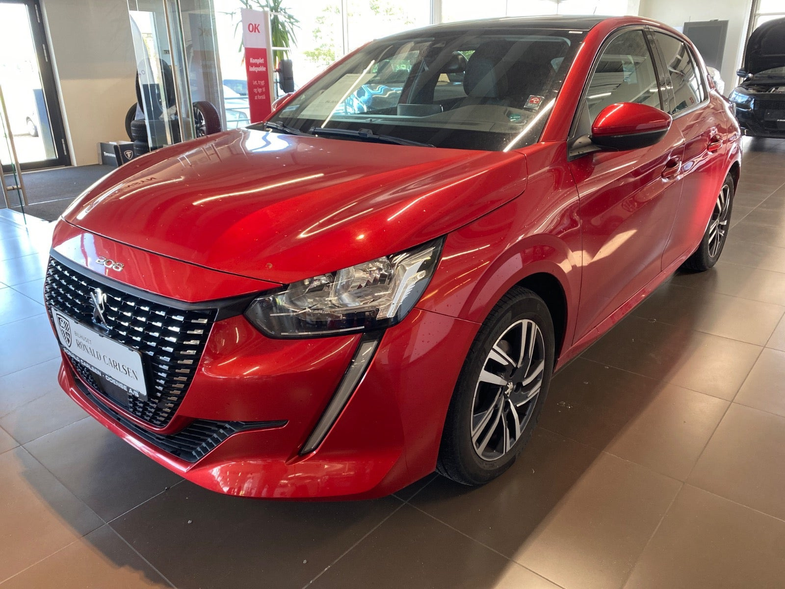 Peugeot 208 1,2 PureTech 100 Allure Sky