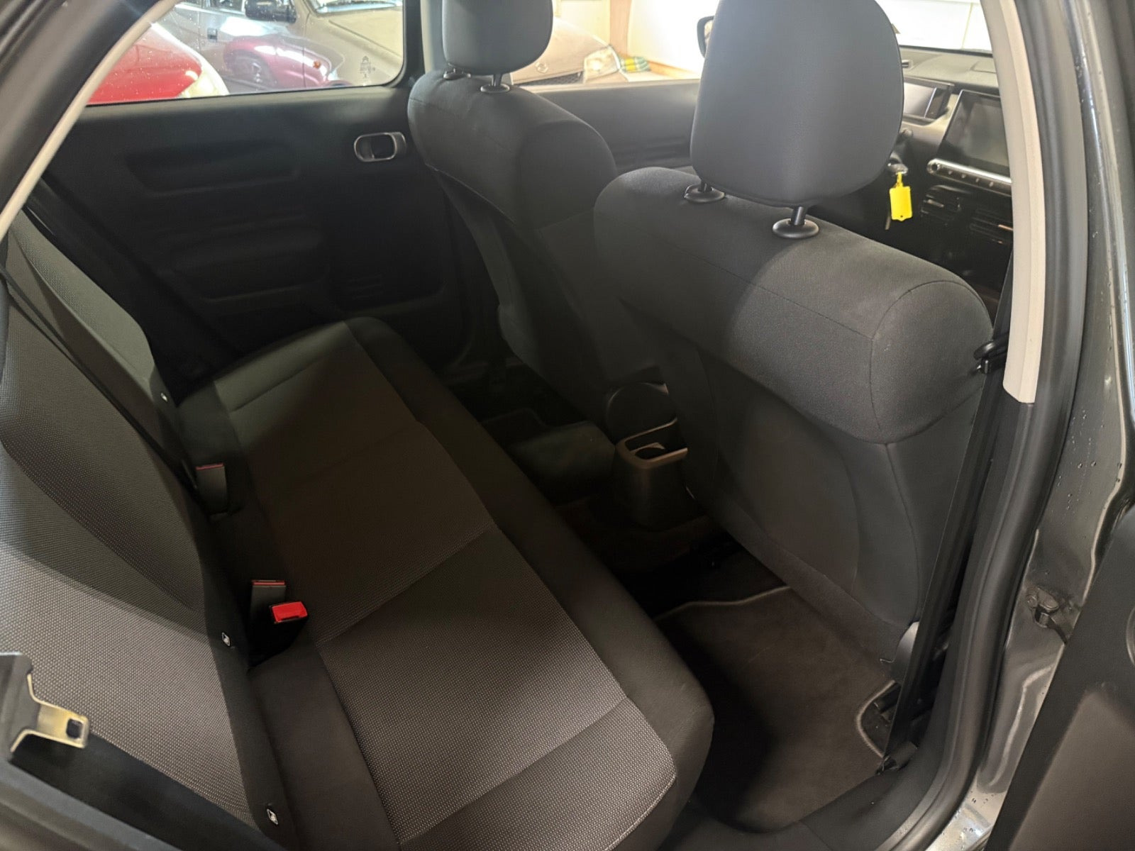 Grå Citroën C4 Cactus fra 2015