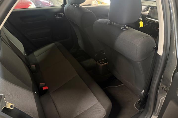 Grå Citroën C4 Cactus fra 2015