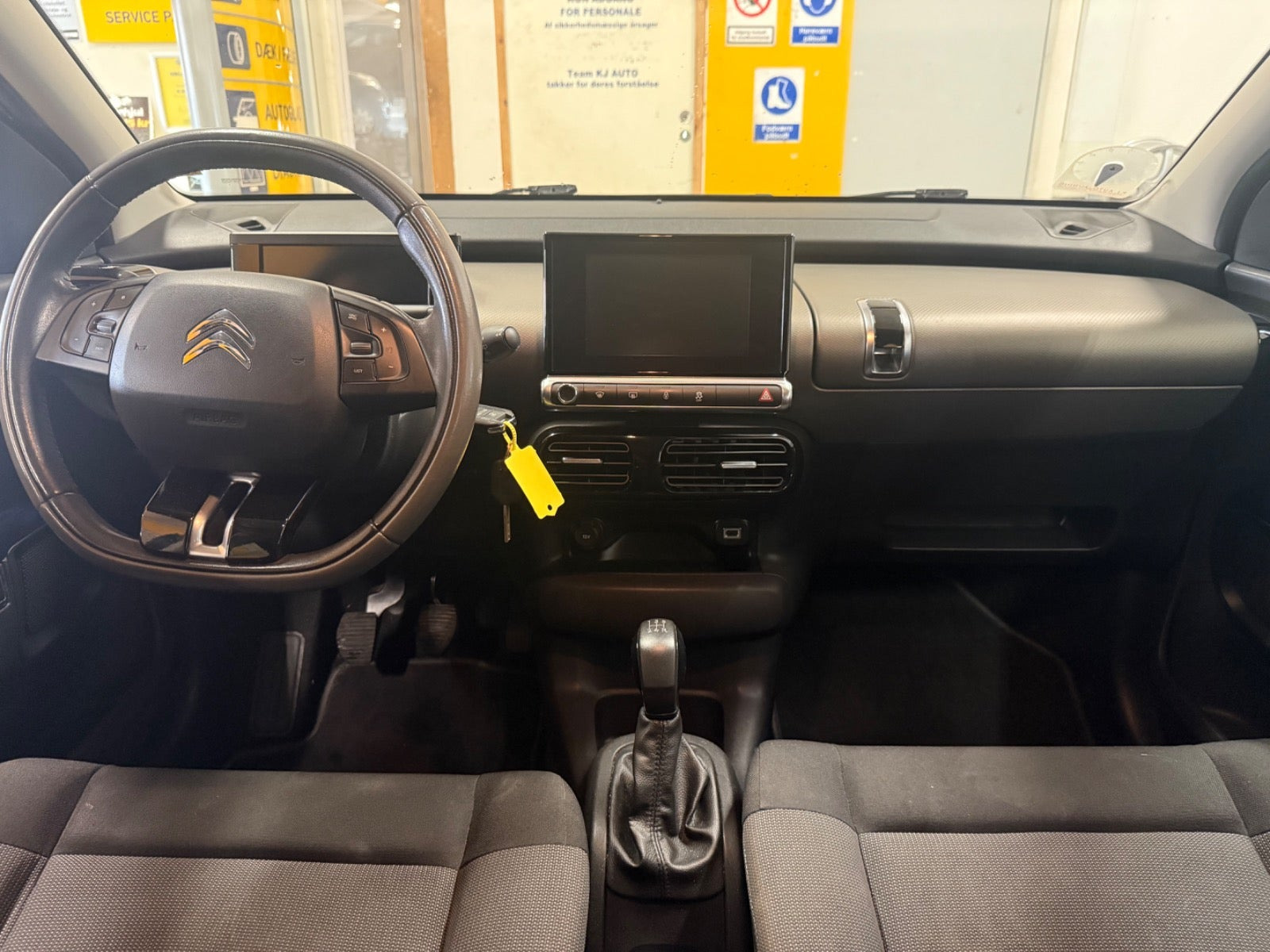 Grå Citroën C4 Cactus fra 2015