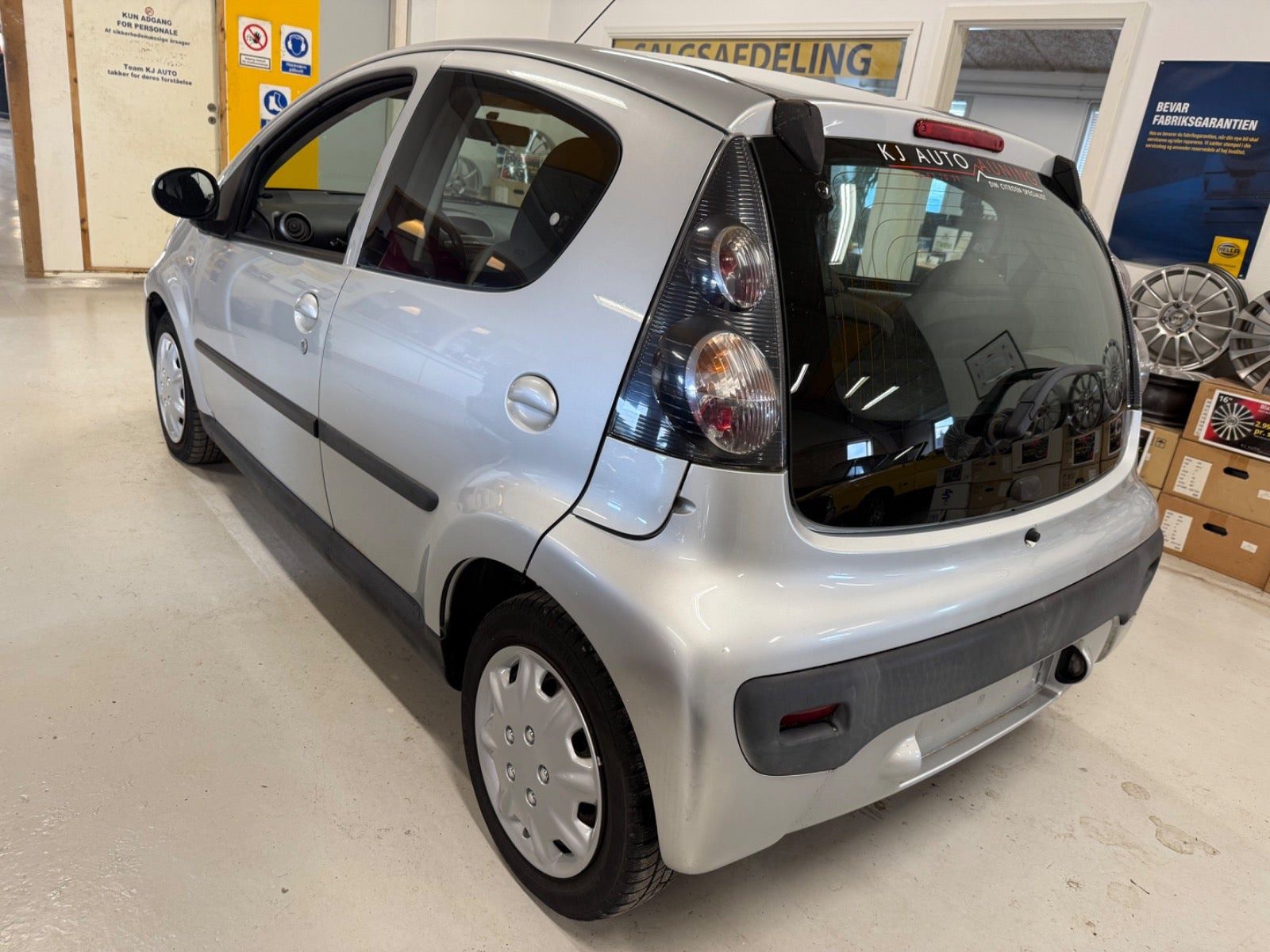 Grå Citroën C1 fra 2007