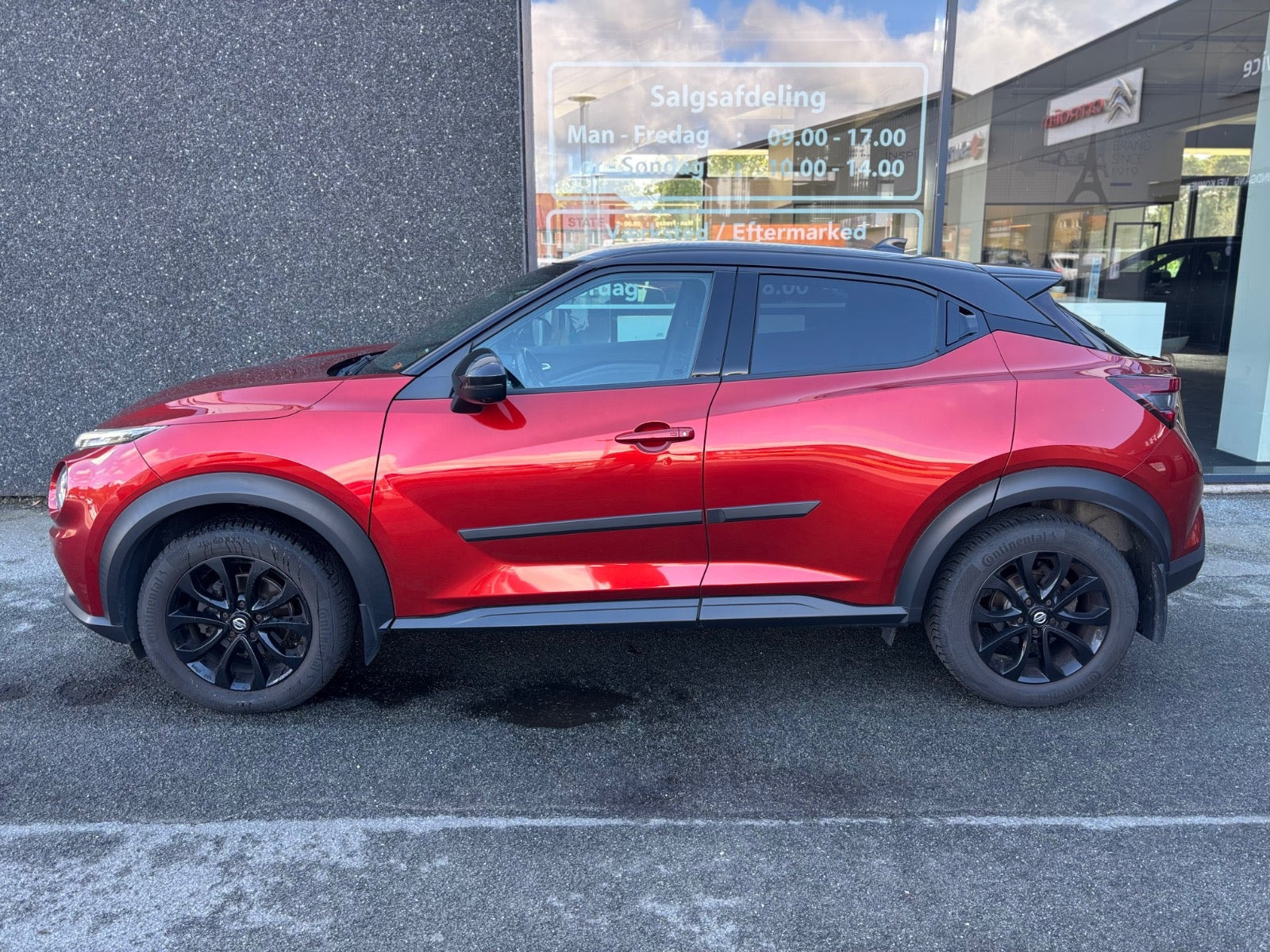 Rød Nissan Juke fra 2019
